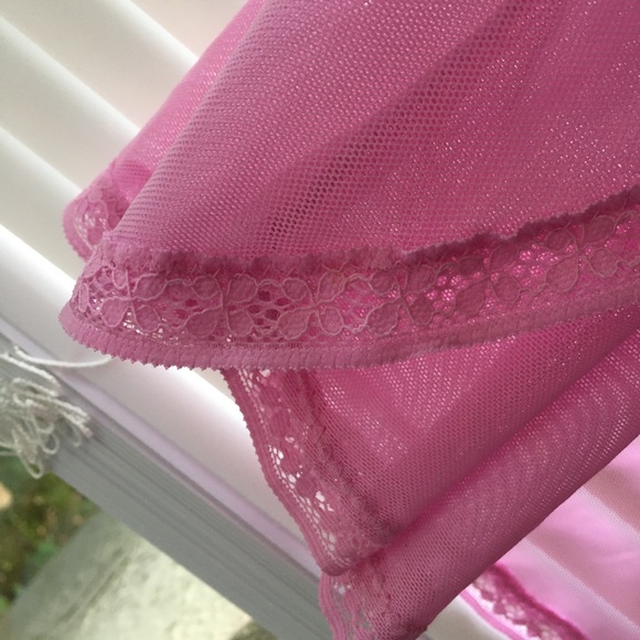 Mauve Lingerie Set - Picture 5 of 8